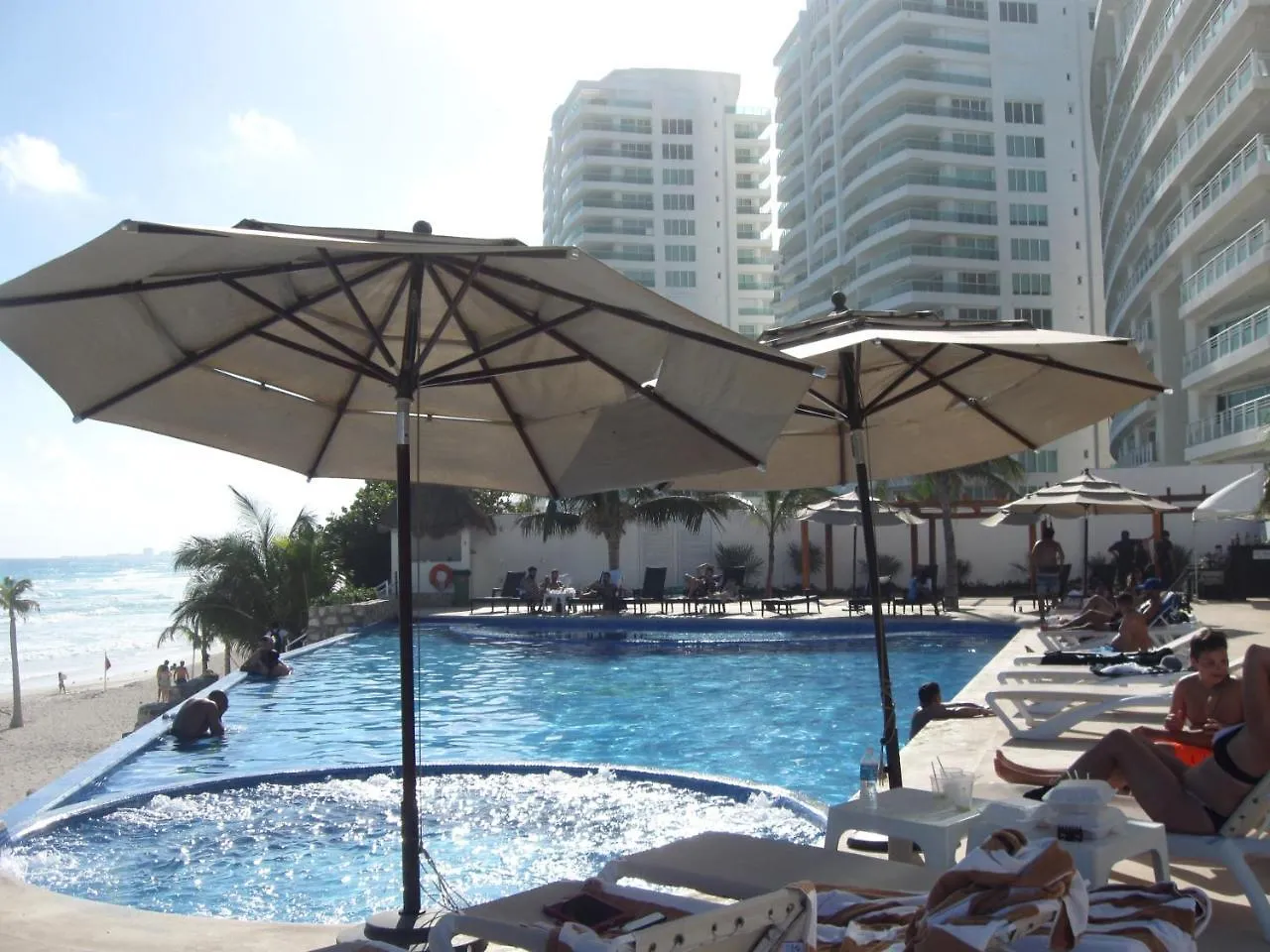 Bright And Breezy 1 Bedroom Apartment Next To Top Clubs